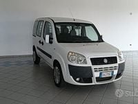 Usata Fiat Doblò Active 74 CV (54 kW) 2010 Bianco Monovolume