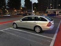 Usata Mercedes C220 150 CV (110 kW) 2006 Grigio Station wagon