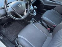 Usata Lancia Ypsilon 69 CV (50 kW) 2016 Bianco Utilitaria