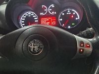 Usata Alfa Romeo 147 310 CV (228 kW) 2007 Nero Utilitaria