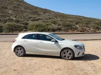 Usata Mercedes A180 109 CV (80 kW) 2016 Bianco Berlina