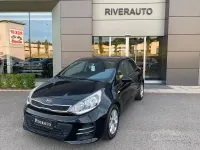 Usata Kia Rio Active 75 CV (55 kW) 2015 Nero Berlina