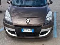 Usata Renault Scenic E-Tech XMOD 131 CV (96 kW) 2010 Bronzo Monovolume