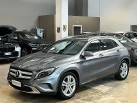 Usata Mercedes GLA200 156 CV (114 kW) 2015 Grigio SUV