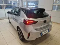 Usata Opel Corsa 101 CV (74 kW) 2025 Argento Utilitaria