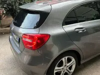 Usata Mercedes A180 109 CV (80 kW) 2014 Grigio Utilitaria