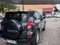 Usata Toyota RAV4 Luxury 136 CV (100 kW) 2008 Grigio SUV