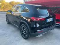 Usata Mercedes GLA200 150 CV (110 kW) 2022 Nero SUV