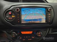 Usata Toyota Yaris Style 90 CV (66 kW) 2014 Grigio Utilitaria