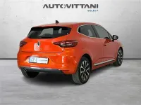 Usata Renault Clio Techno 91 CV (66 kW) 2023 Arancione Utilitaria