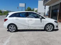 Usata Mercedes B200 Premium 136 CV (100 kW) 2017 Bianco Utilitaria