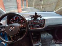 Usata VW up! high up! 90 CV (66 kW) 2017 Blu Utilitaria