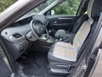 Käytetty Renault Scenic E-Tech 110 HP (80 kW) 2015 Harmaa Tila-auto