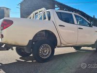 Usata Mitsubishi L200 136 CV (100 kW) 2005 Bianco Pick-up