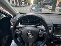Usata VW Touareg 224 CV (164 kW) 2011 Nero SUV