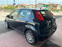 Usata Fiat Punto Street 69 CV (50 kW) 2018 Bluazzurro Utilitaria