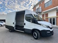 usata Iveco Daily 2.2*DIESEL*156CV*AUTOMATICO*3 POSTI*AIR SUSPANCION