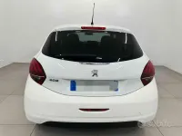 Usata Peugeot 208 Allure 82 CV (60 kW) 2019 Bianco Utilitaria