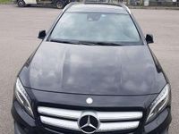 Usata Mercedes GLA220 Premium 170 CV (125 kW) 2015 Nero SUV