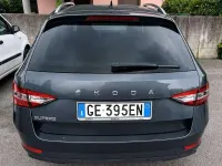 Usata Skoda Superb Executive 150 CV (110 kW) 2021 Grigio Station wagon