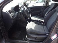Usata VW Polo Comfortline 75 CV (55 kW) 2013 Gray Utilitaria