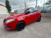 Usata Lancia Ypsilon Gold 69 CV (50 kW) 2016 Rosso Utilitaria