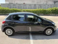 Usata Peugeot 208 68 CV (50 kW) 2019 Bluazzurro Utilitaria