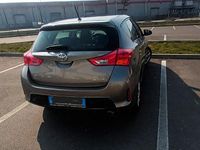 Usata Toyota Auris 2013 Grigio Berlina