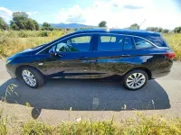 Käytetty Opel Astra Innovation 110 HP (80 kW) 2019 Musta Farmari