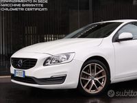 Usata Volvo V60 Business Edition 120 CV (88 kW) 2016 Bianco Station wagon