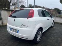 Usata Fiat Grande Punto 75 CV (55 kW) 2010 Bianco Utilitaria