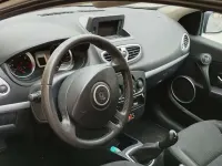 Usata Renault Clio II 75 CV (55 kW) 2010 Berlina