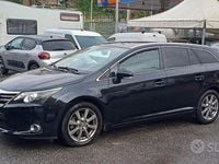 Usata Toyota Avensis Lounge 124 CV (91 kW) 2012 Nero Station wagon