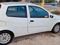 Usata Fiat Punto Classica 69 CV (50 kW) 2009 Bianco Utilitaria