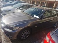 Usata BMW 318 143 CV (105 kW) 2010 Grigio Station wagon