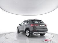 Begagnad Audi Q3 Advanced Plus 150 HK (110 kW) 2019 Grön SUV