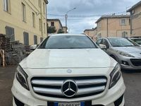 Usata Mercedes GLA220 136 CV (100 kW) 2017 Bianco SUV