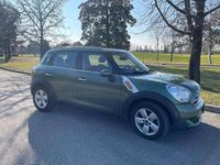 Usata Mini Cooper D Countryman Business 111 CV (81 kW) 2016 Verde SUV