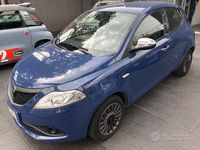 Usata Lancia Ypsilon 69 CV (50 kW) 2018 Blu/azzurro Utilitaria