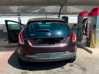 Usata Lancia Delta 120 CV (88 kW) 2009 Viola Utilitaria