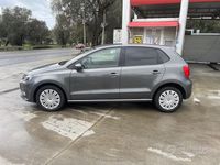 Usata VW Polo Trendline 75 CV (55 kW) 2016 Grigio Berlina