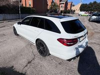 Usata Mercedes C300e Business 194 CV (142 kW) 2021 Bianco Station wagon