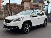 Usata Peugeot 2008 Allure 99 CV (72 kW) 2017 Bianco SUV