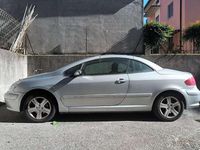 Usata Peugeot 307 CC 109 CV (80 kW) 2004 Argento Cabrio