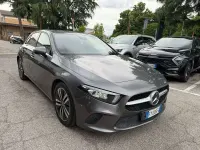 Usata Mercedes A180 116 CV (85 kW) 2019 Grigio Berlina