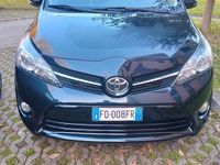 Usata Toyota Verso 132 CV (97 kW) 2016 Nero Monovolume