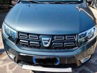 Usata Dacia Sandero Stepway 90 CV (66 kW) 2017 Grigio Utilitaria