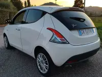 Usata Lancia Ypsilon Silver 69 CV (50 kW) 2011 Bianco Utilitaria