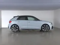 Nuova Audi A1 Sportback Comfort 116 CV (85 kW) 2026 Grigio freccia perla nero mito Utilitaria