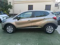 Usata Renault Captur 90 CV (66 kW) 2015 Oro SUV